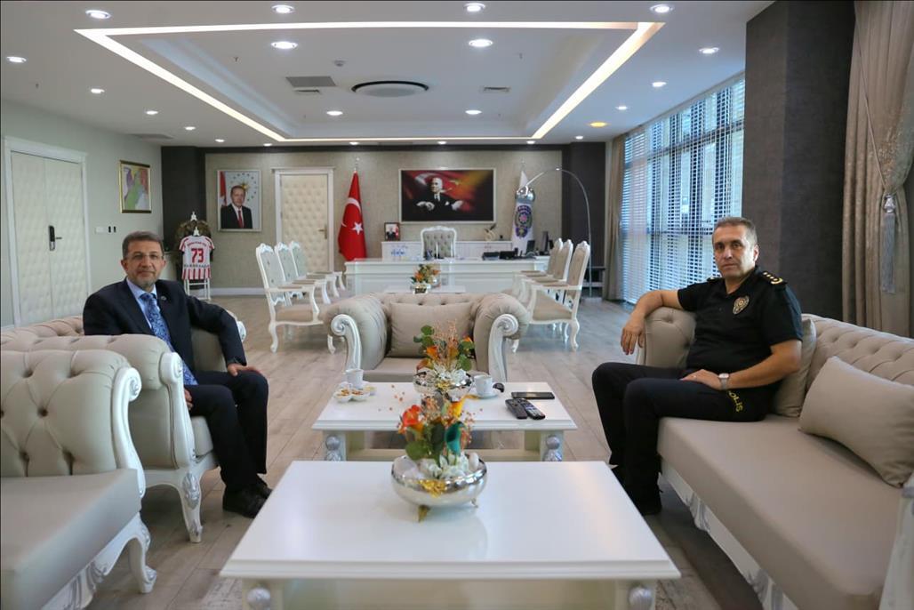 rektorumuz-alkis-tan-il-emniyet-muduru-sazaka-ziyaret