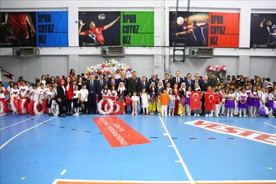 Rektörümüz Prof. Dr. Alkış, 23 Nisan Ulusal Egemenlik ve Çocuk Bayramı etkinliklerine katıldı