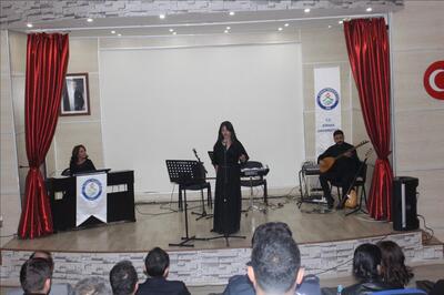 Üniversitemiz Güzel Sanatlar Fakültesi öğrencileri Kapalı Cezaevi’nde konser verdi